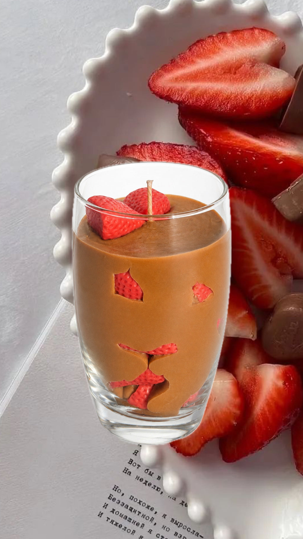 STRAWBERRY CHOCOLATE MELT