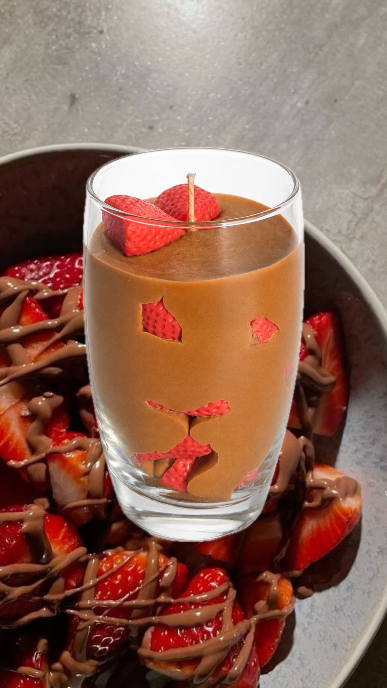 STRAWBERRY CHOCOLATE MELT